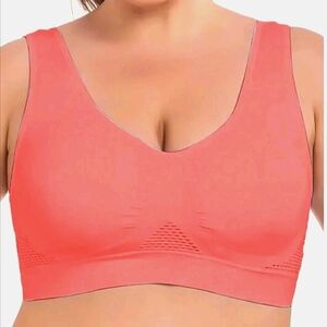 CORAL Sports Bra Breathable/Wireless WIDE COMFORT STRAPS W/ Removable Pa…